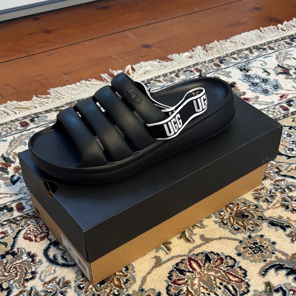 UGG Black sport yeah slide